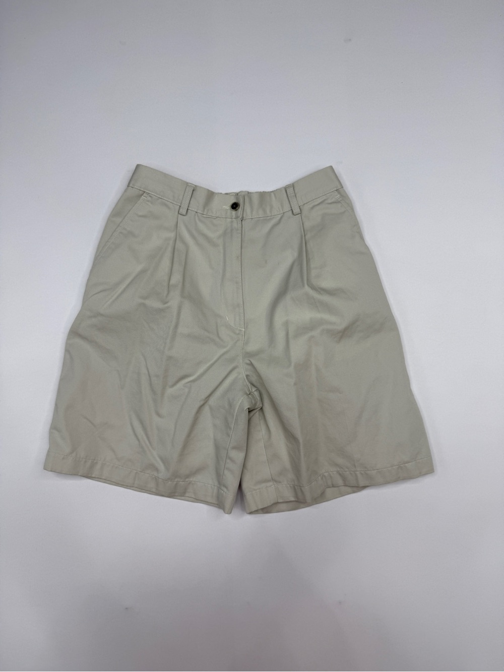 L.L. Bean Women's Khaki Pleated Chino Shorts Size 10 Comfort Elastic Waist